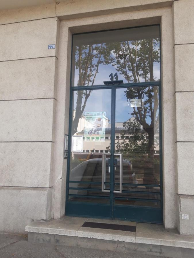 Verdun 228 Insolite Chambéry Exterior foto